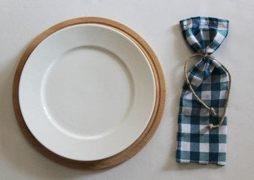 Petrol Mavisi-Beyaz Kareli Çatal Bıçak Kesesi