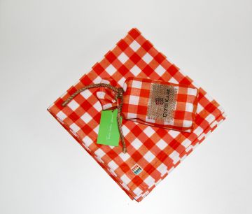 Turuncu Kareli Masa Örtüsü