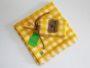 Sarı Kareli Masa Örtüsü