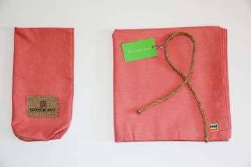 Pembe Masa Örtüsü