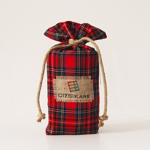 Kırmızı Ekoseli Masa Örtüsü