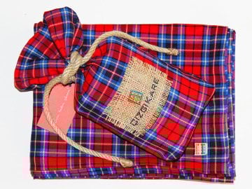 Kırmızı-Mavi Ekoseli Masa Örtüsü