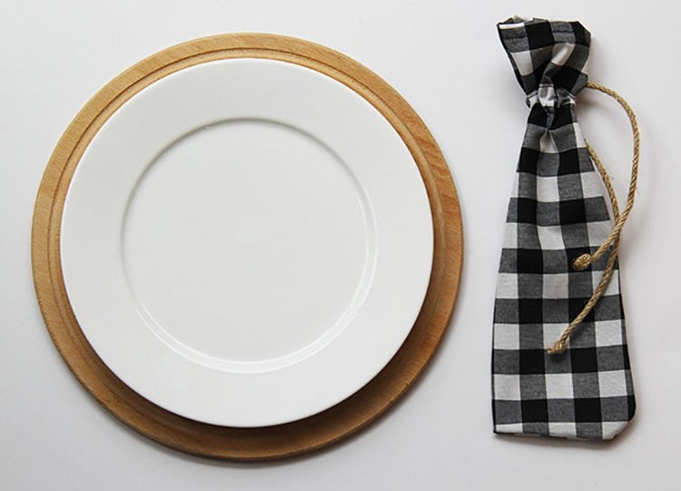 Siyah Kareli Çatal Bıçak Kesesi