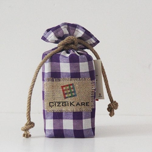 Mor Kareli Masa Örtüsü