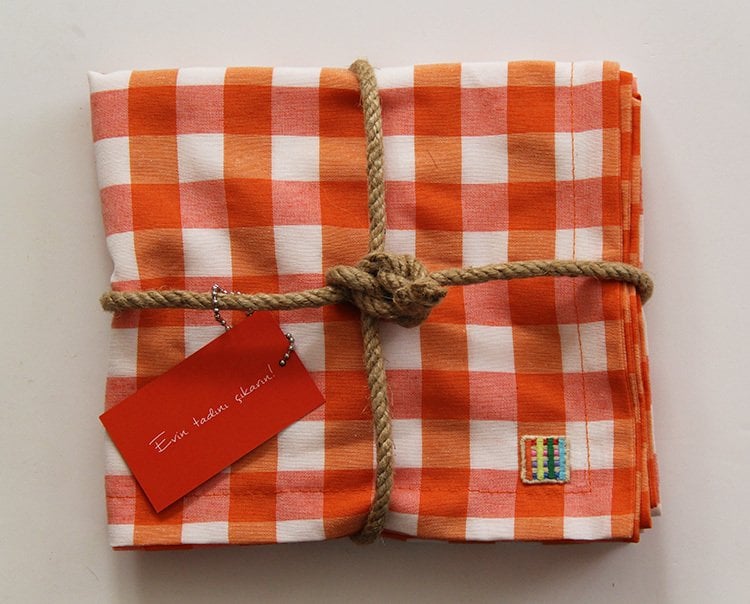 Turuncu Kareli Runner (Servis Örtüsü)