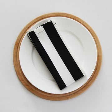 Siyah Çizgili Kumaş Peçete