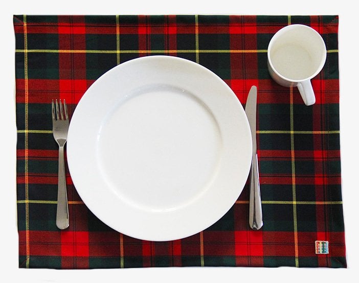 Kırmızı-Yeşil Ekoseli Amerikan Servis