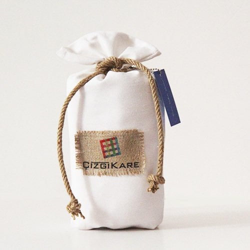 Beyaz Masa Örtüsü