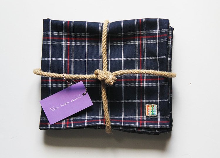 Lacivert Ekoseli Runner (Servis Örtüsü)