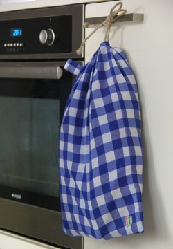 Mavi Kareli Ekmek Kesesi