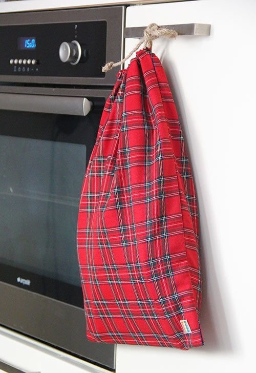 Kırmızı Küçük Ekoseli Ekmek Kesesi