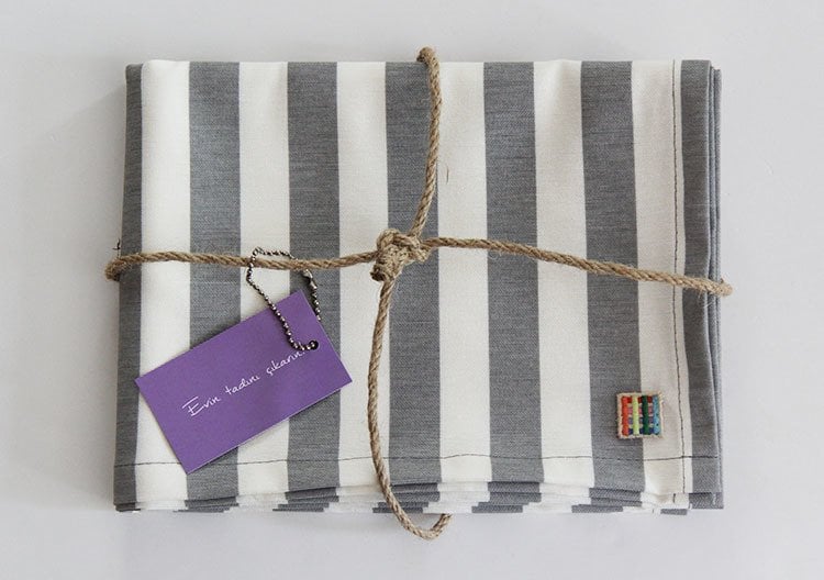 Gri Çizgili Runner (Servis Örtüsü)