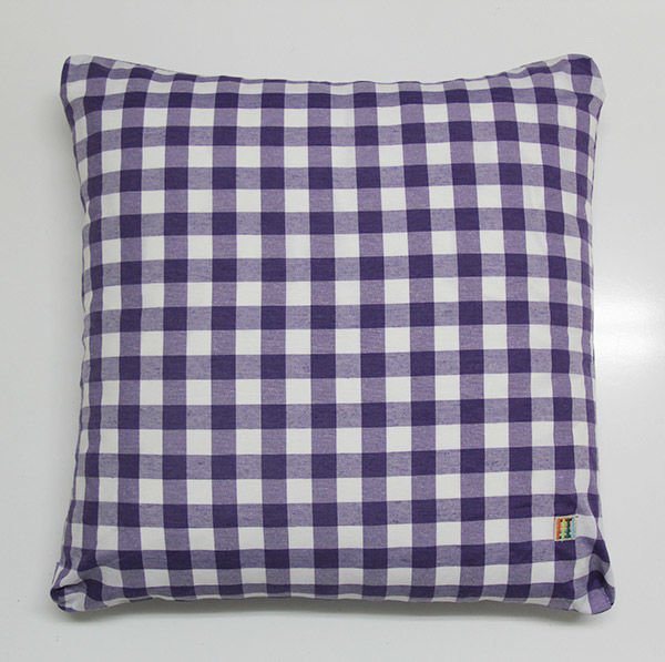 Mor Kareli Kırlent Kılıfı