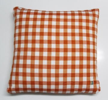 Turuncu Kareli Kırlent Kılıfı