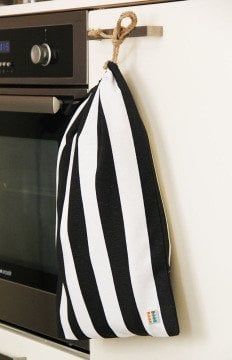 Siyah Çizgili Ekmek Kesesi