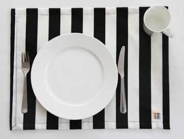 Siyah Çizgili Amerikan Servis