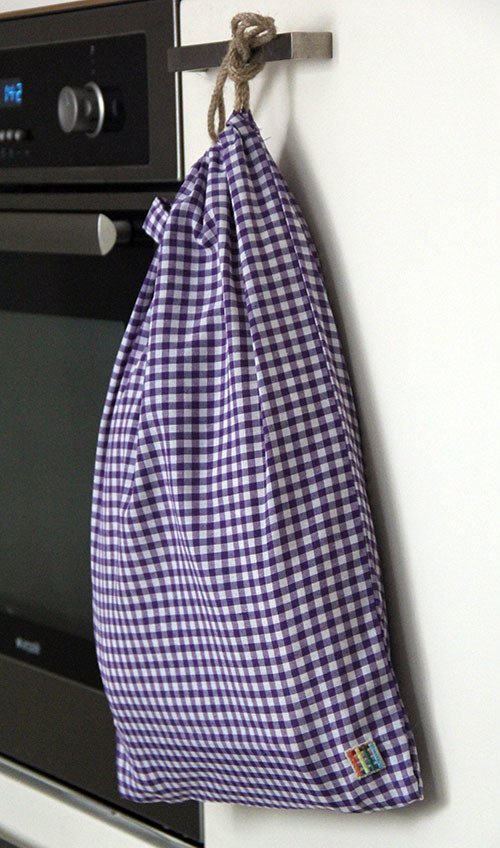 Mor Pötikareli Ekmek Kesesi