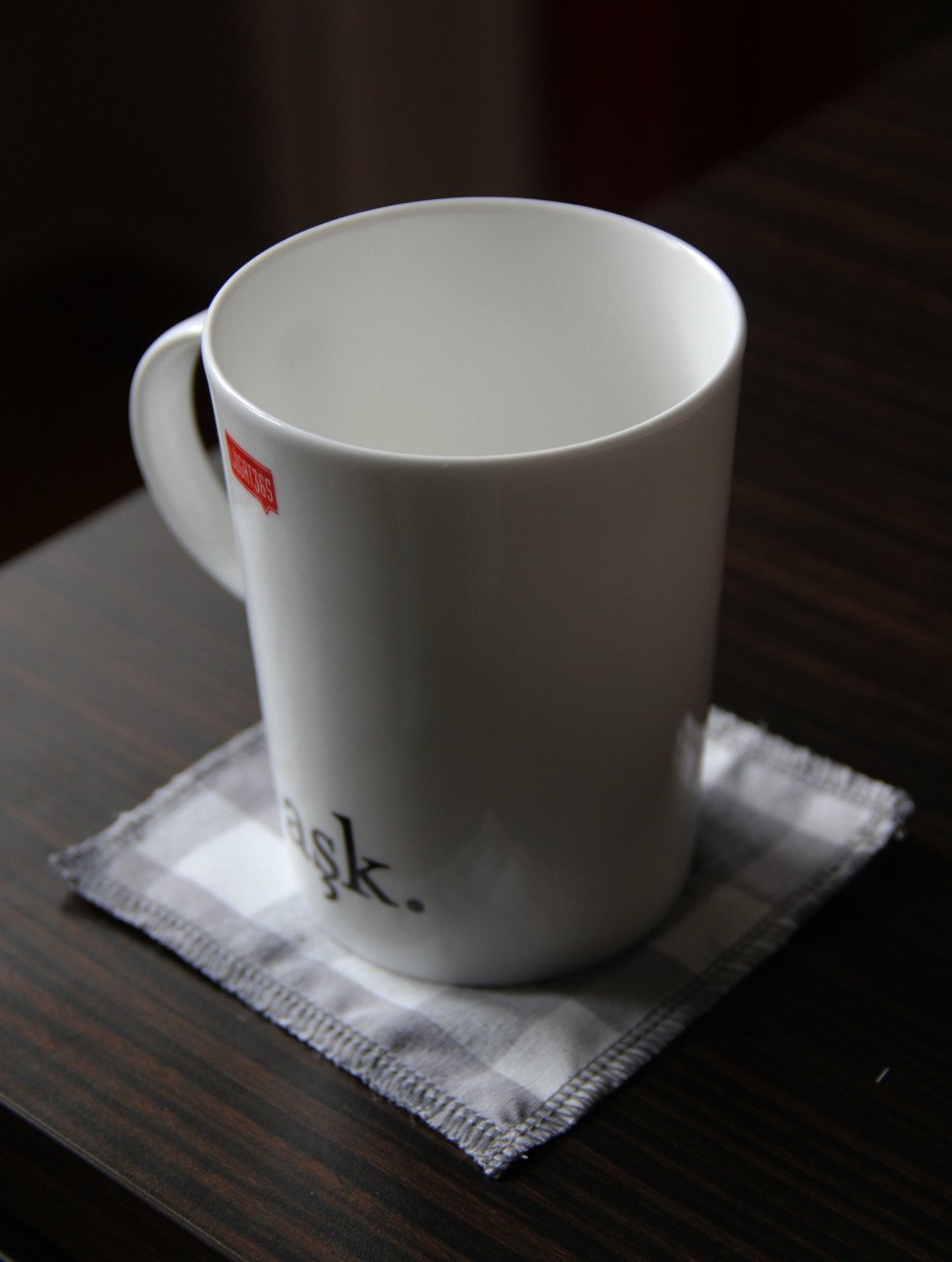 Gri Kareli Bardak Altlığı