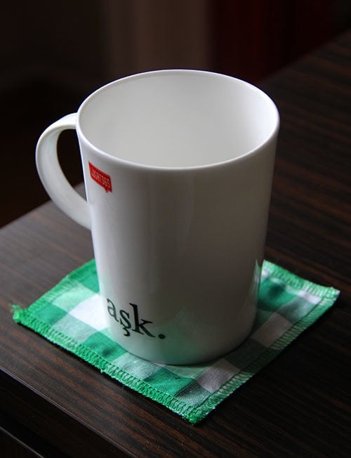 Yeşil Kareli Bardak Altlığı