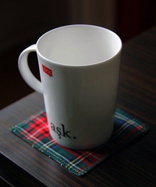 Yeşil-Kırmızı Ekoseli Bardak Altlığı