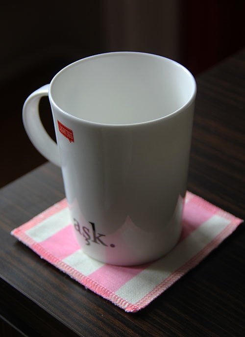 Pembe Çizgili Bardak Altlığı (12'li)