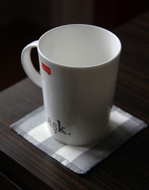 Gri Çizgili Bardak Altlığı