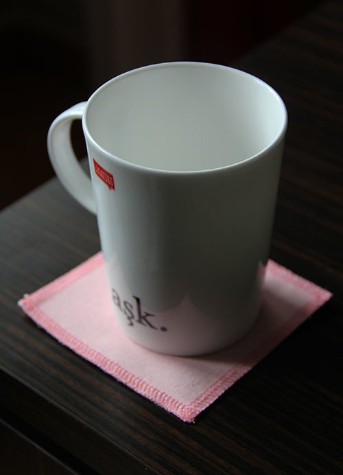 Toz Pembe Bardak Altlığı