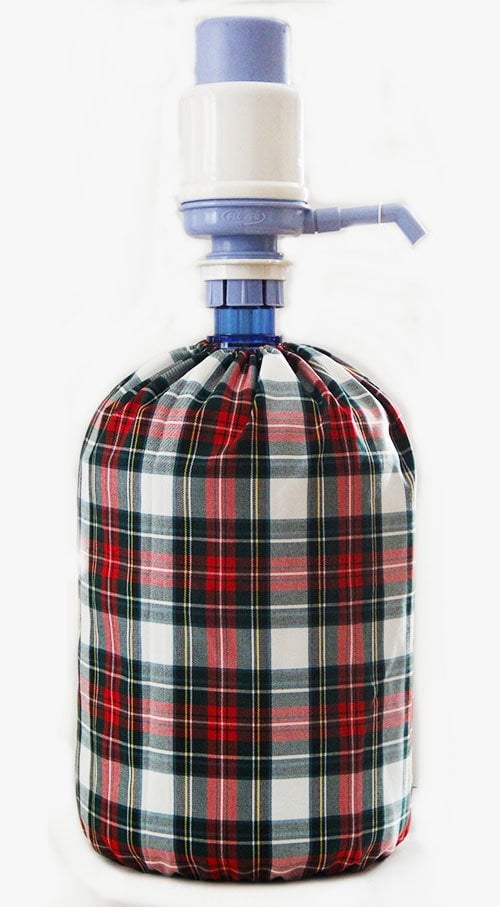 Beyaz-Yeşil Ekoseli Damacana Kılıfı