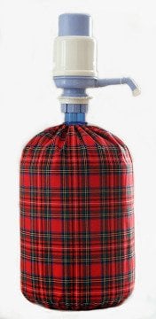 Kırmızı Ekoseli Damacana Kılıfı